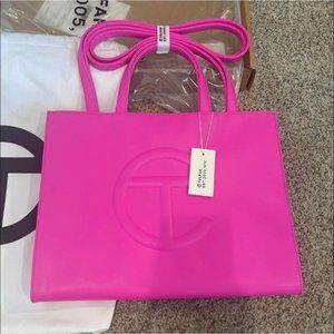 🆕Telfar Medium Shopping Bag - Azalea🆕
